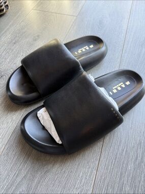 Marni Black Cushioned Slide Sandals